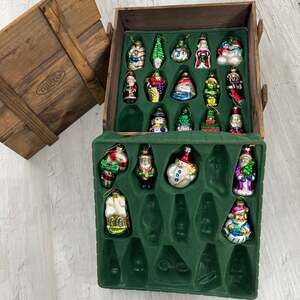 Thomas Pacconi Classics Vintage 2000 Glass Christmas Ornaments Wooden Crate Set